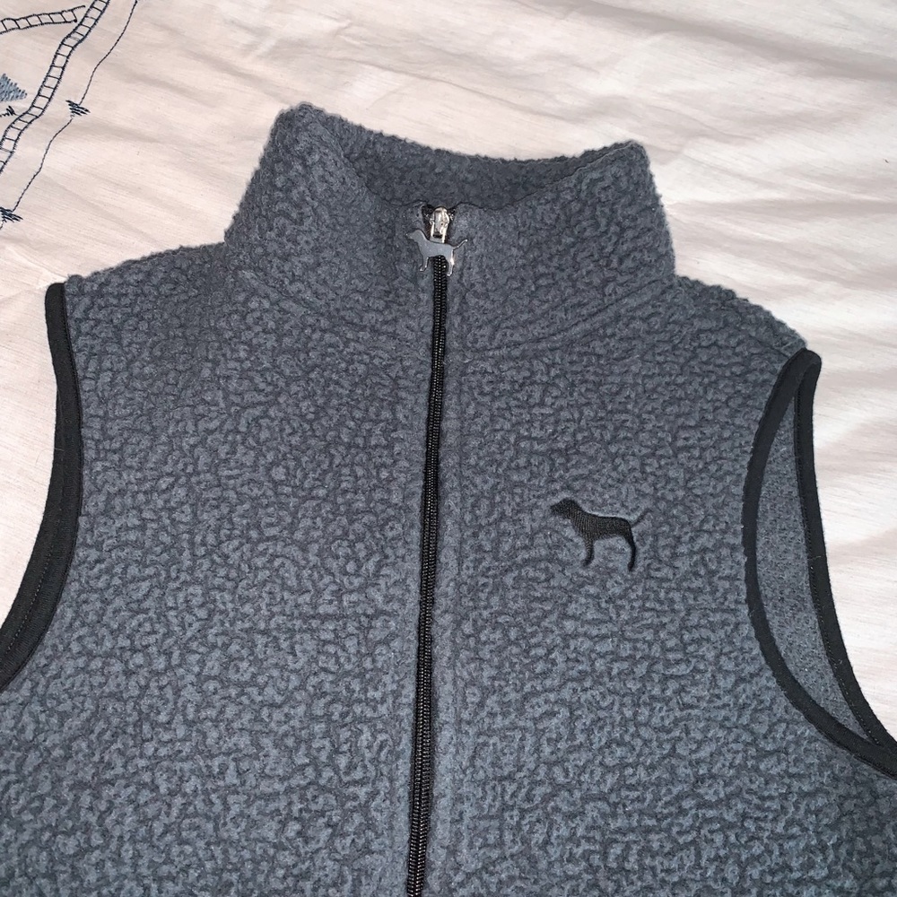 VS pink grey vest